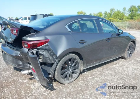 2024 Mazda Mazda3 2.5 S Select Sport z USA, uszkodzony, nr VIN 3MZBPABM8RM413883